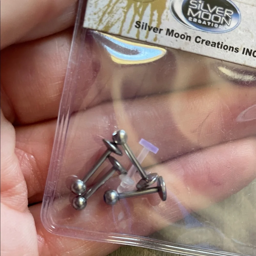 Silver Labret Jewelry, Hot Topic 16G 16 gage